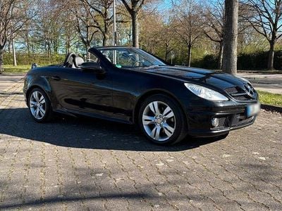 Gebraucht Mercedes SLK280 231 PS (169 kW) 2009 Schwarz Cabrio