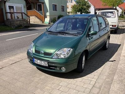 Second-hand Renault Scénic Expression 107 CP (78 kW) 2002 Verde Monovolum