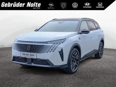 Neu Peugeot 5008 GT 136 PS (100 kW) 2025 Weiss Van / Kleinbus