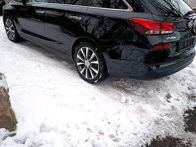 Gebraucht Hyundai i30 Turbo 140 PS (102 kW) 2017 Schwarz Kombi