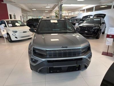 Neu Jeep Avenger Overland 145 PS (106 kW) 2025 Grau SUV