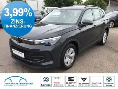 Gebraucht VW Tiguan 131 PS (96 kW) 2025 Grau SUV