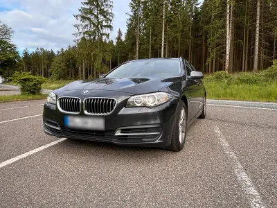 Gebraucht BMW 520 184 PS (135 kW) 2013 Grau Kombi