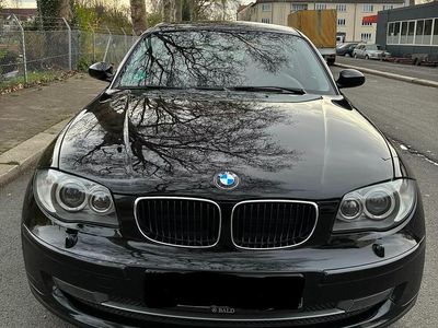 Gebraucht BMW 118 143 PS (105 kW) 2007 Schwarz Kleinwagen