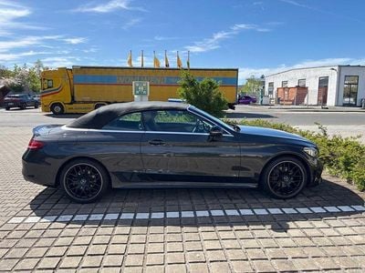 Gebraucht Mercedes C200 AMG line 184 PS (135 kW) 2019 Schwarz Cabrio