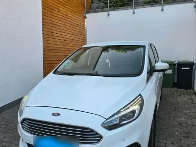 Gebraucht Ford S-MAX S 180 PS (132 kW) 2018 Weiß Van / Kleinbus