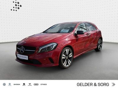 Gebraucht Mercedes A200 Business 136 PS (100 kW) 2017 Rot Limousine