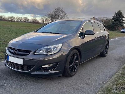 Gebraucht Opel Astra 136 PS (100 kW) 2015 Grau Kombi