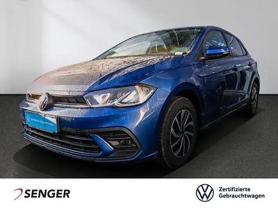 Neu VW Polo Life 116 PS (85 kW) 2025 Blau Limousine