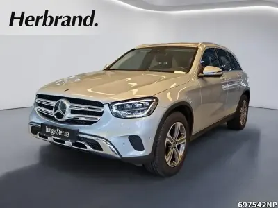 Gebraucht Mercedes GLC220 194 PS (142 kW) 2022 Hightechsilber SUV
