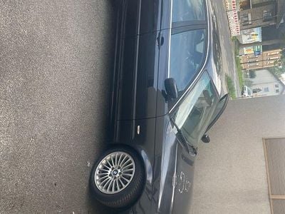 BMW 323