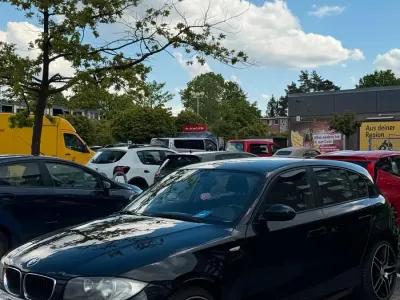 Gebraucht BMW 116 122 PS (89 kW) 2007 Schwarz Kleinwagen