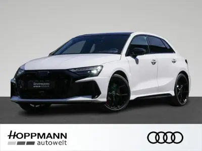 Ny Audi RS3 Ambiente 400 HK (294 kW) 2026 Hvid Sedan