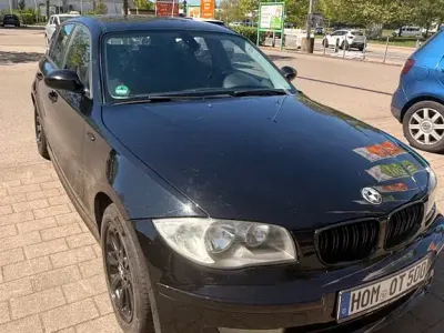 Usata BMW 116 122 CV (89 kW) 2008 Nero Utilitaria