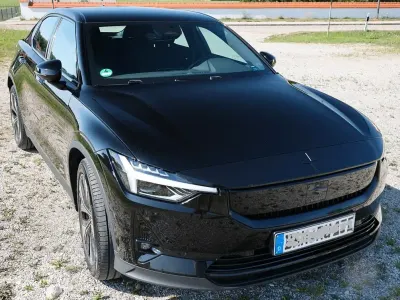 Gebraucht Polestar 2 Standard Range Single Motor 200 kW (272 PS) 2023 Schwarz Kleinwagen