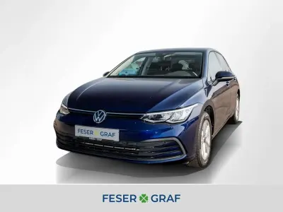 Gebraucht VW Golf VIII Life 116 PS (85 kW) 2024 Blau Limousine