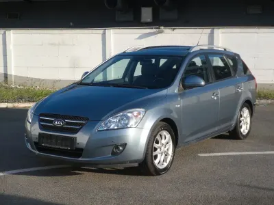 Gebraucht Kia Ceed Sportswagon EX 126 PS (92 kW) 2008 Blau Kombi