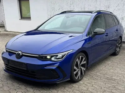 Second-hand VW Golf VIII R-line 190 CP (139 kW) 2022 Albastru Break