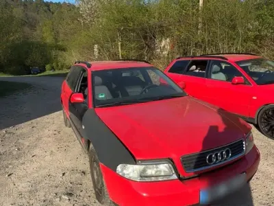 Second-hand Audi A4 150 CP (110 kW) 1999 Roșu Break