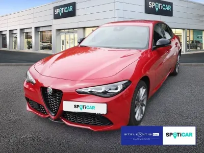 Gebraucht Alfa Romeo Giulia Sprint 280 PS (205 kW) 2024 Rot Limousine