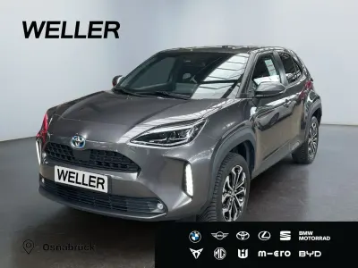Gebraucht Toyota Yaris Cross Team 116 PS (85 kW) 2023 Grau SUV