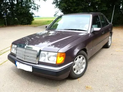 Gebraucht Mercedes E230 132 PS (97 kW) 1991 Violett Limousine