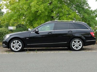 Gebraucht Mercedes C180 156 PS (114 kW) 2012 Schwarz Kombi