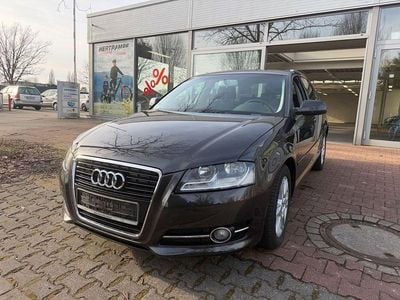 Gebraucht Audi A3 Attraction 105 PS (77 kW) 2010 Grau Kleinwagen