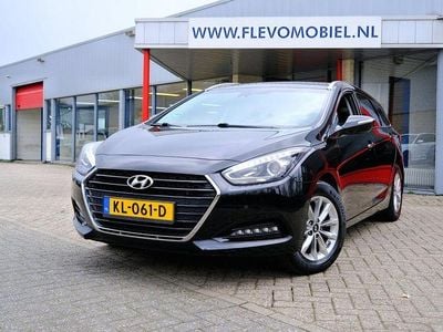 Gebraucht Hyundai i40 116 PS (85 kW) 2016 Schwarz Kombi