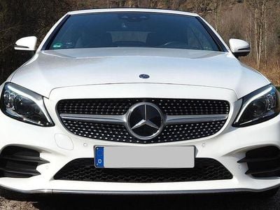 Gebraucht Mercedes C220 AMG 194 PS (142 kW) 2018 Weiß Cabrio