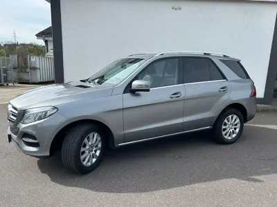 Second-hand Mercedes GLE250 204 CP (150 kW) 2016 Argintiu SUV