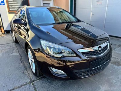 Gebraucht Opel Astra 140 PS (102 kW) 2011 Braun Kombi