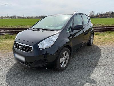 Usata Kia Venga 90 CV (66 kW) 2013 Nero Utilitaria