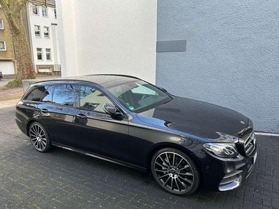 Usata Mercedes E200 AMG line 184 CV (135 kW) 2017 Nero Station wagon