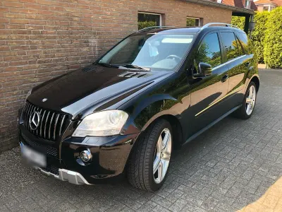 Gebraucht Mercedes ML300 AMG 205 PS (150 kW) 2011 Schwarz SUV