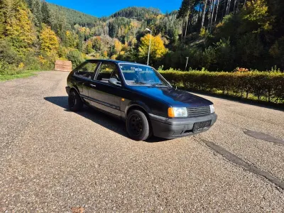 Second-hand VW Polo 55 CP (40 kW) 1992 Albastru Coupe