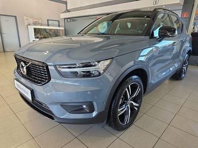 Second-hand Volvo XC40 Core 197 CP (144 kW) 2022 Verde SUV