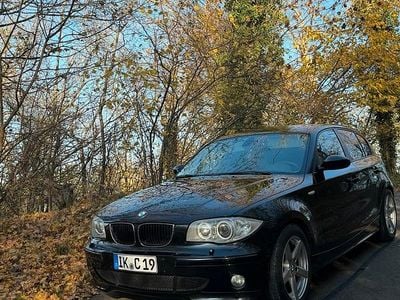 Schwarz Gebraucht 2005 BMW 120 Kleinwagen | 3.600 € (Fairer Preis)