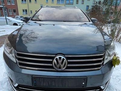 Grau Gebraucht 2011 VW Passat Kombi | 5.900 € (Guter Preis)