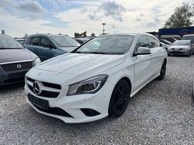 Mercedes CLA200