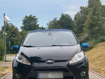 Gebraucht Ford Fiesta 80 PS (58 kW) 2011 Blau Coupé