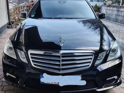 Gebraucht Mercedes E220 170 PS (125 kW) 2010 Schwarz Kombi