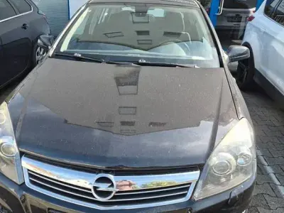 Gebraucht Opel Astra Sport 200 PS (147 kW) 2008 Schwarz Limousine