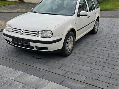 VW Golf IV