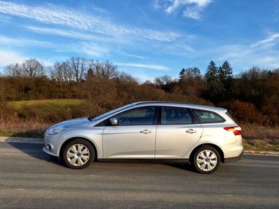 gebraucht Ford Focus Turnier Kombi 1.6 85 kW TÜV Klima top Zustand