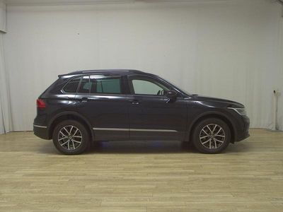 Schwarz Gebraucht 2021 VW Tiguan Life SUV | 17.680 € (Fairer Preis)