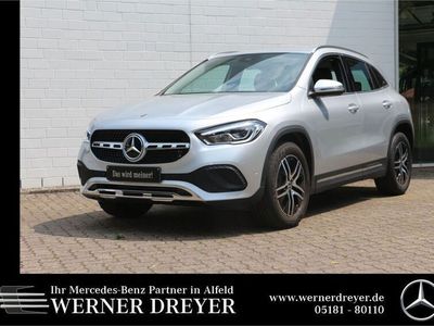 Gebraucht Mercedes GLA180 Progressive 136 PS (100 kW) 2022 Silber SUV