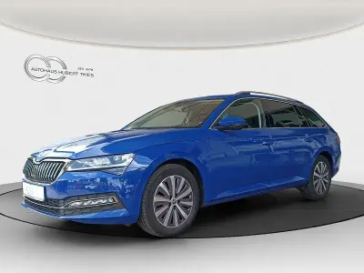Gebraucht Skoda Superb Style 150 PS (110 kW) 2023 Energyblau Kombi
