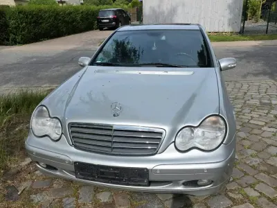 Gebraucht Mercedes C270 170 PS (125 kW) 2002 Silber Limousine