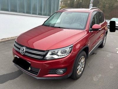 Gebraucht VW Tiguan Sportline 170 PS (125 kW) 2012 Rot SUV